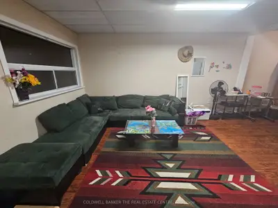 Upper Level in Toronto