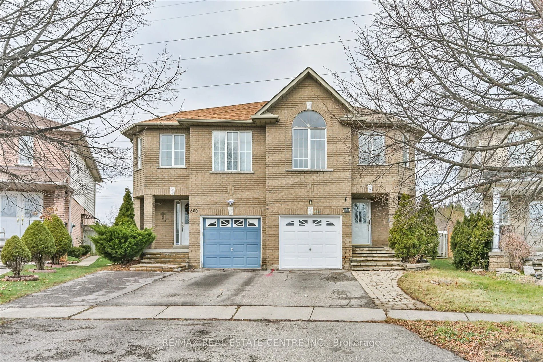 Semi-Detached in Pickering