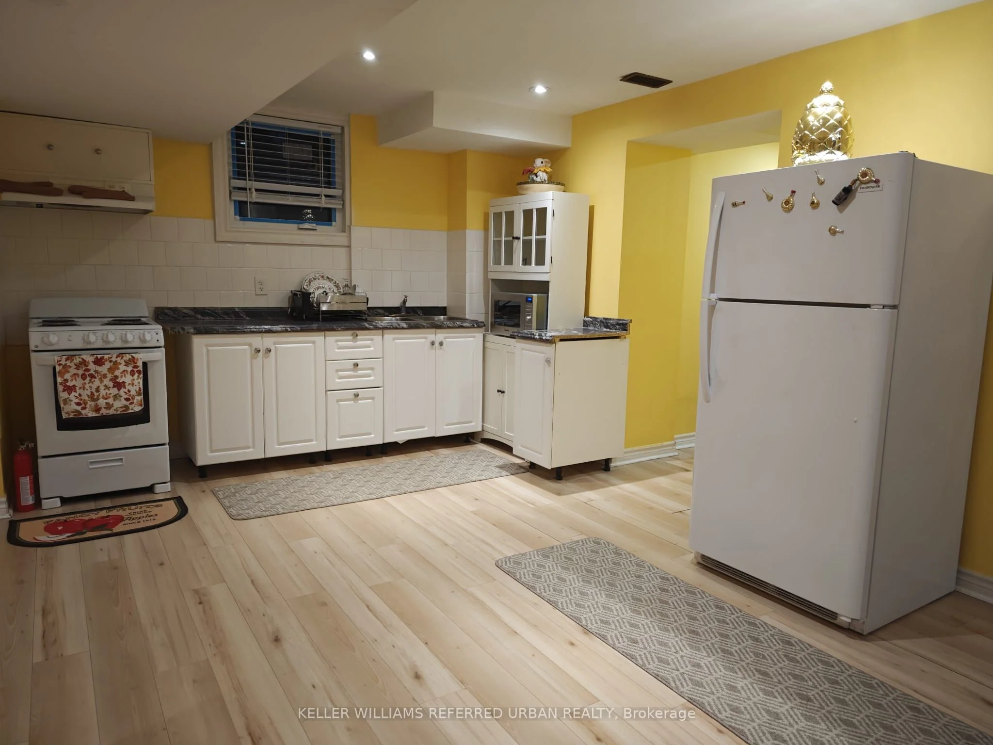 1554 Bruny Avenue, Pickering, On L1x 0c7