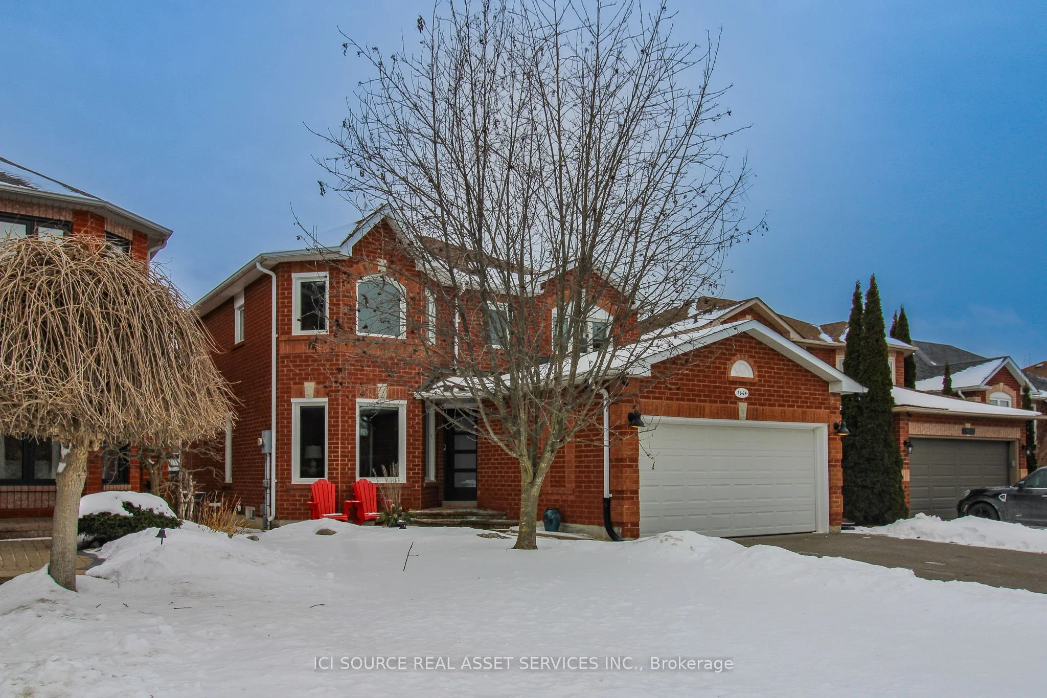 Detached in Oshawa
