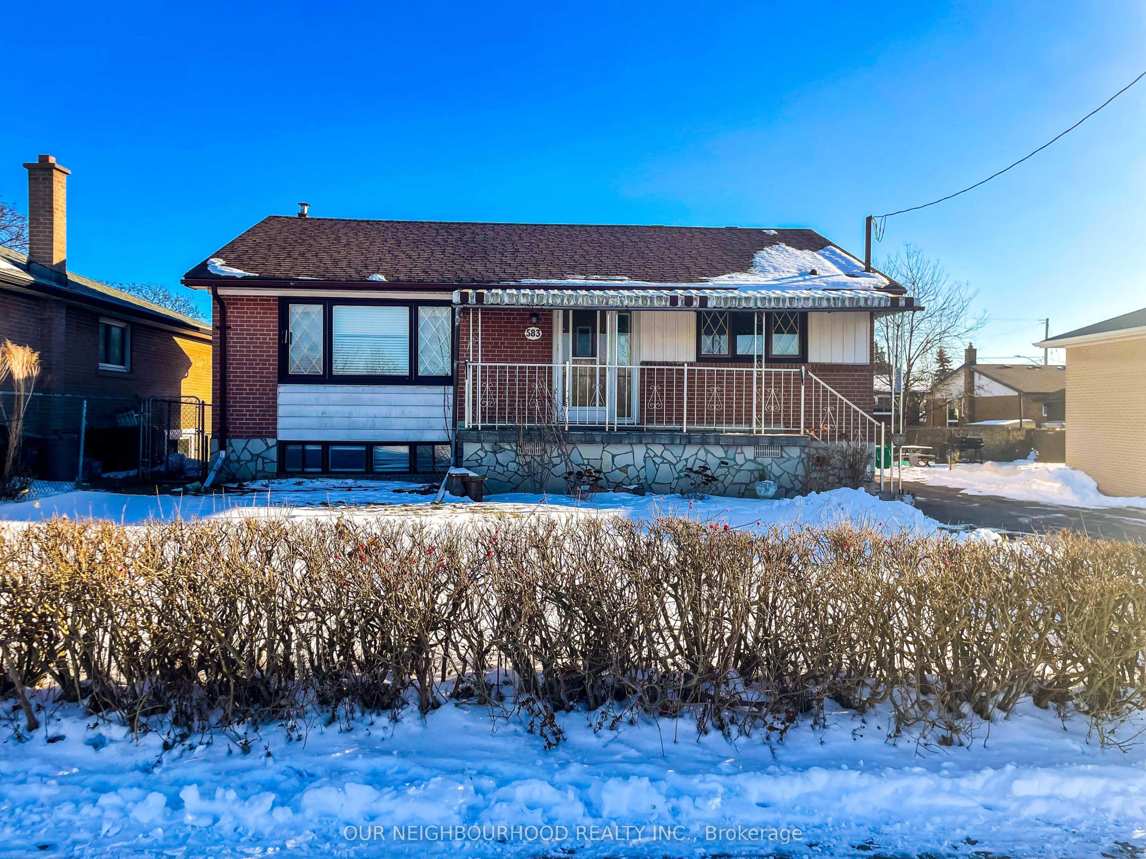 Duplex in Oshawa