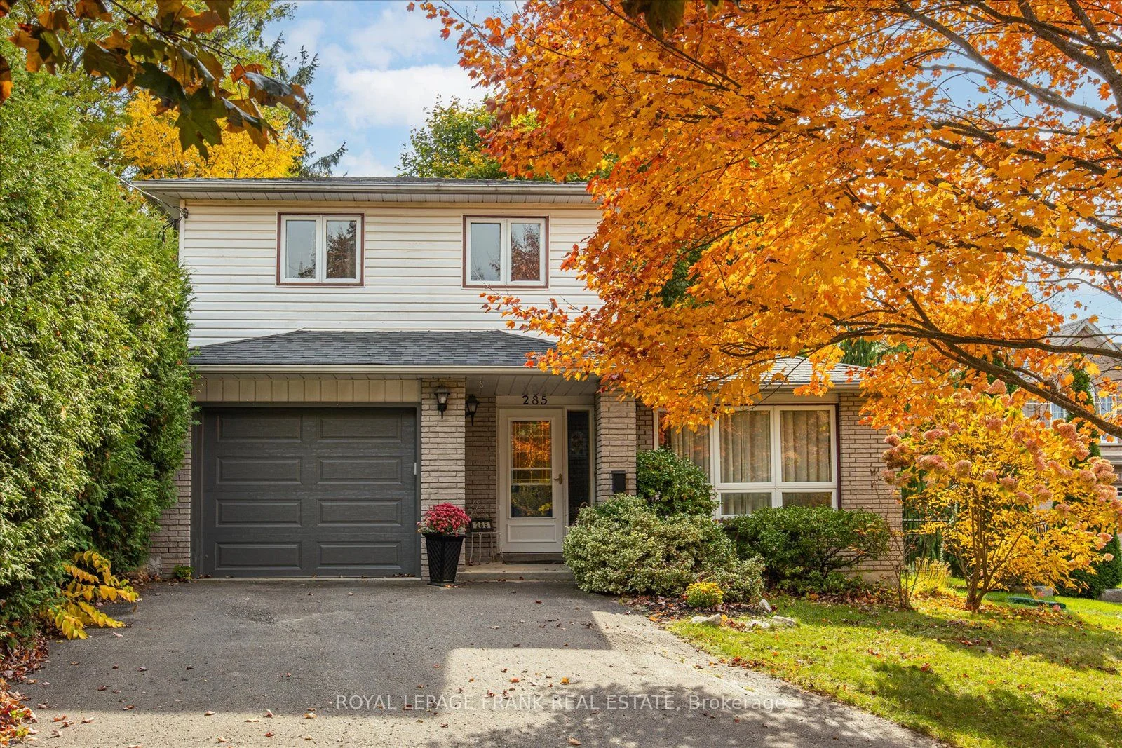 Detached in Oshawa