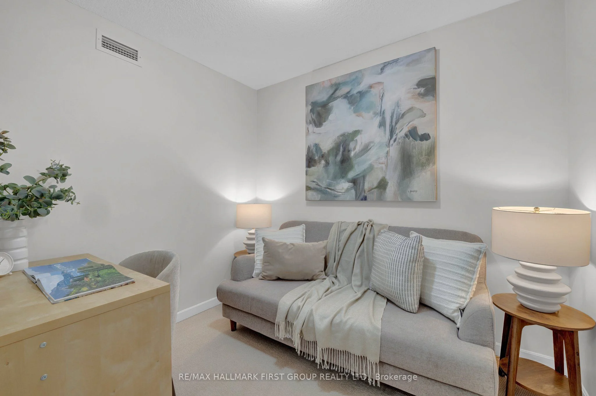 1235 Bayly Street 608, Pickering, ON L1W 1L7