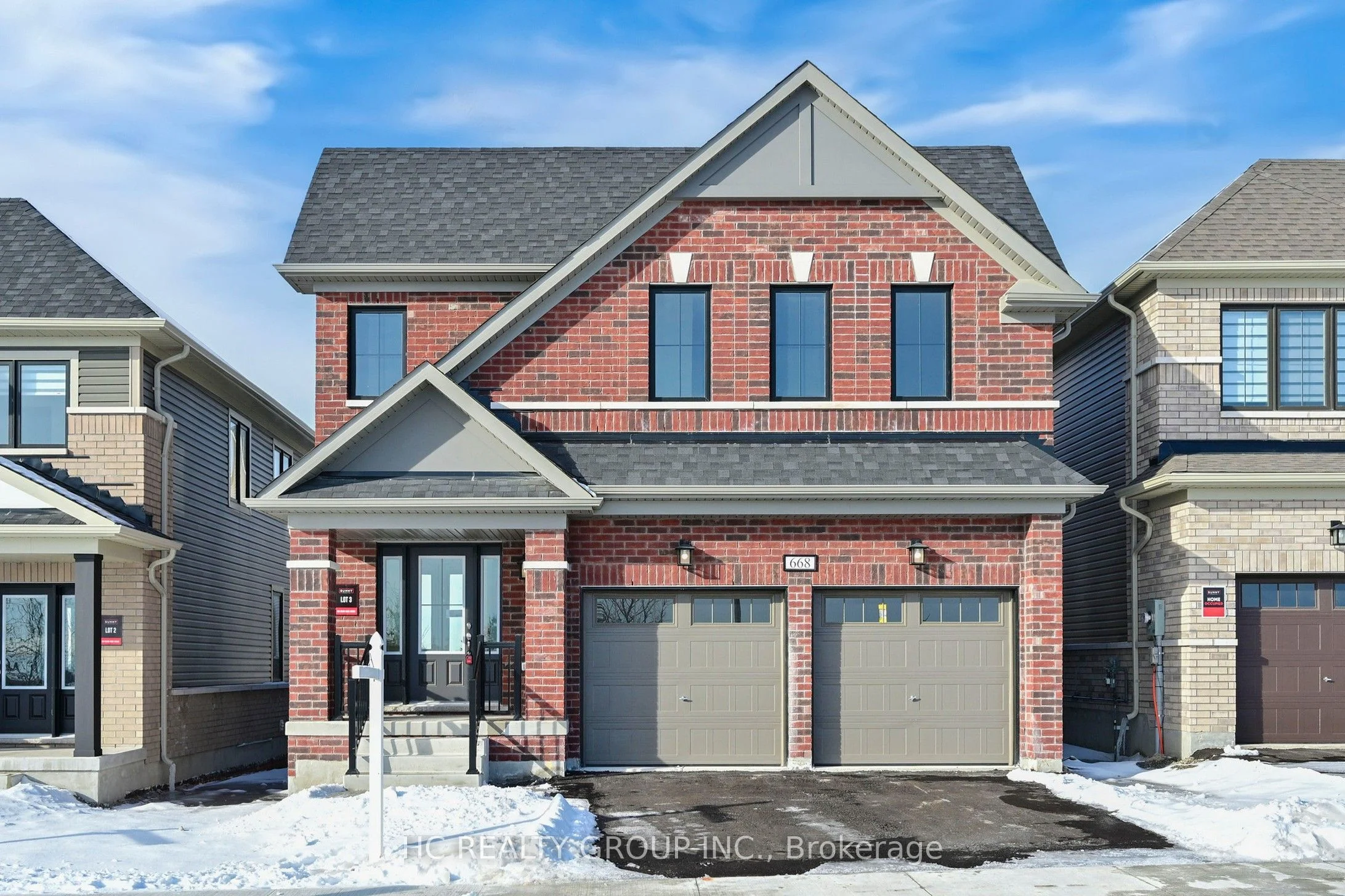 Detached in Oshawa