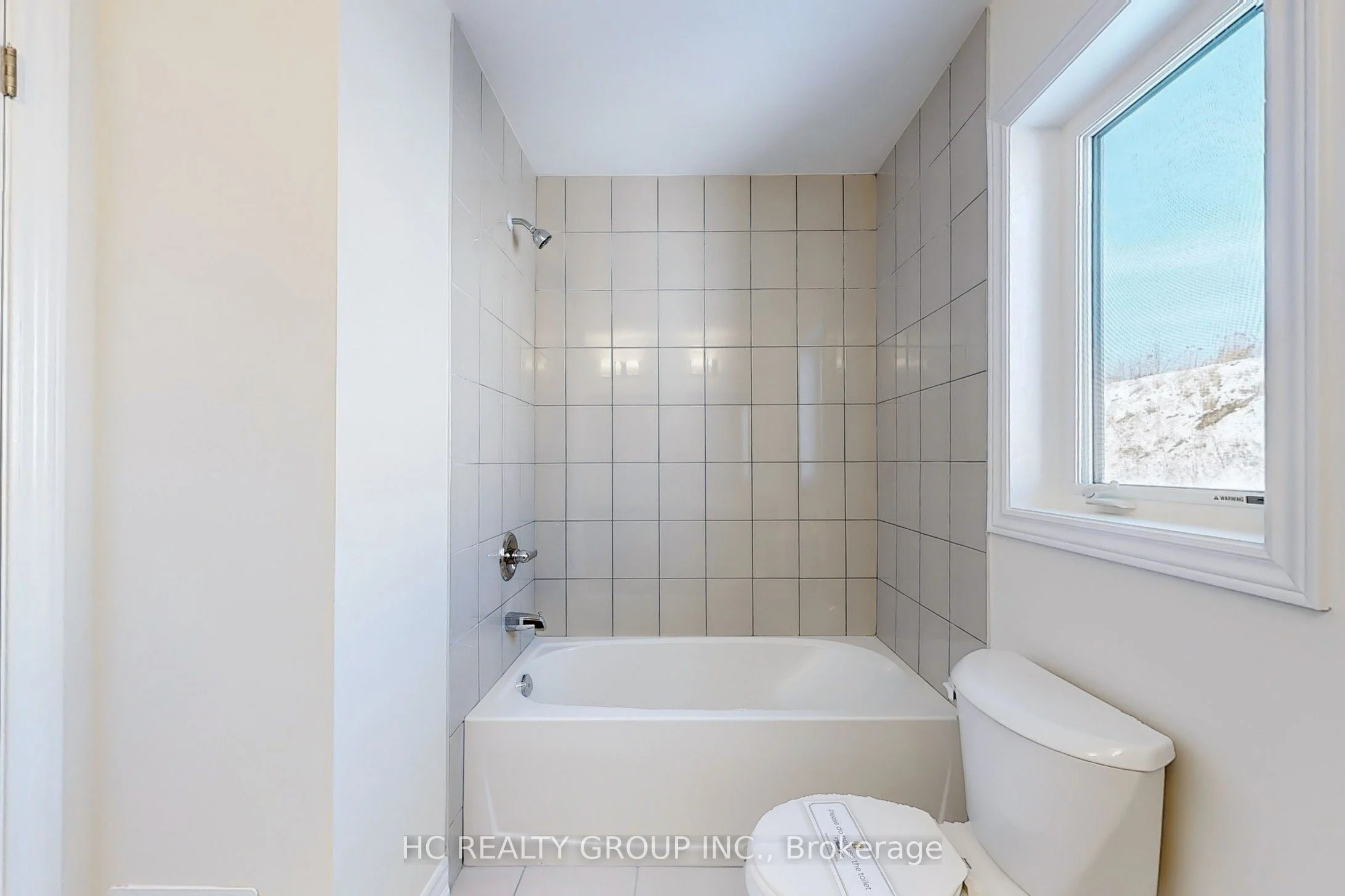 689 Ribstone Court, Oshawa, ON L1K 0E2