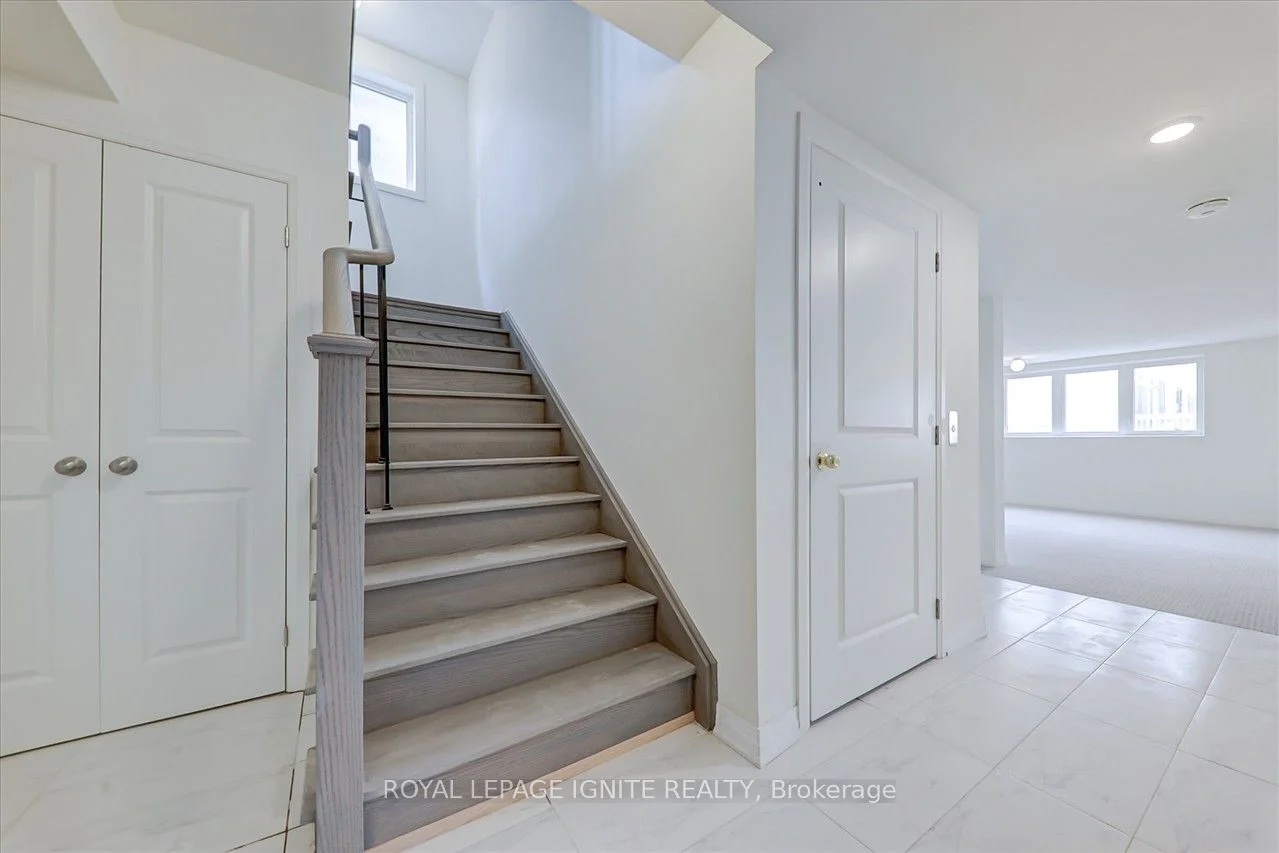 255 Port Darlington Road, Clarington, ON L1C 4B1