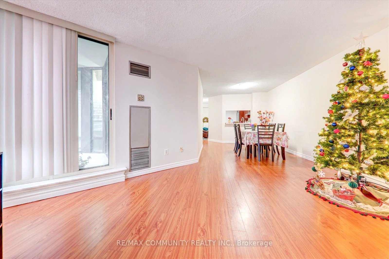 300 Alton Towers Circle 509, Toronto E07, ON M1V 4X9