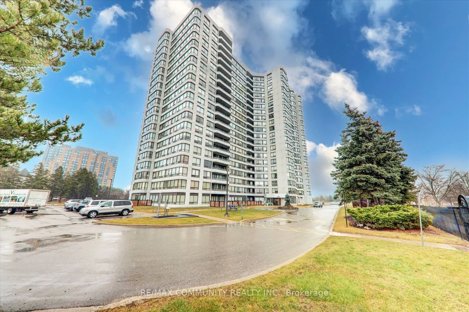 Condo Apartment in Toronto
