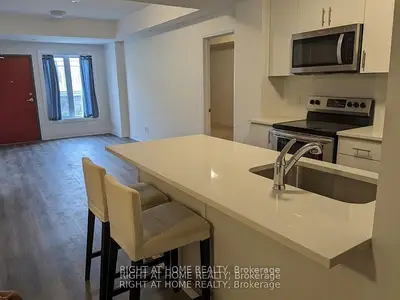 Condo Townhouse in Pickering