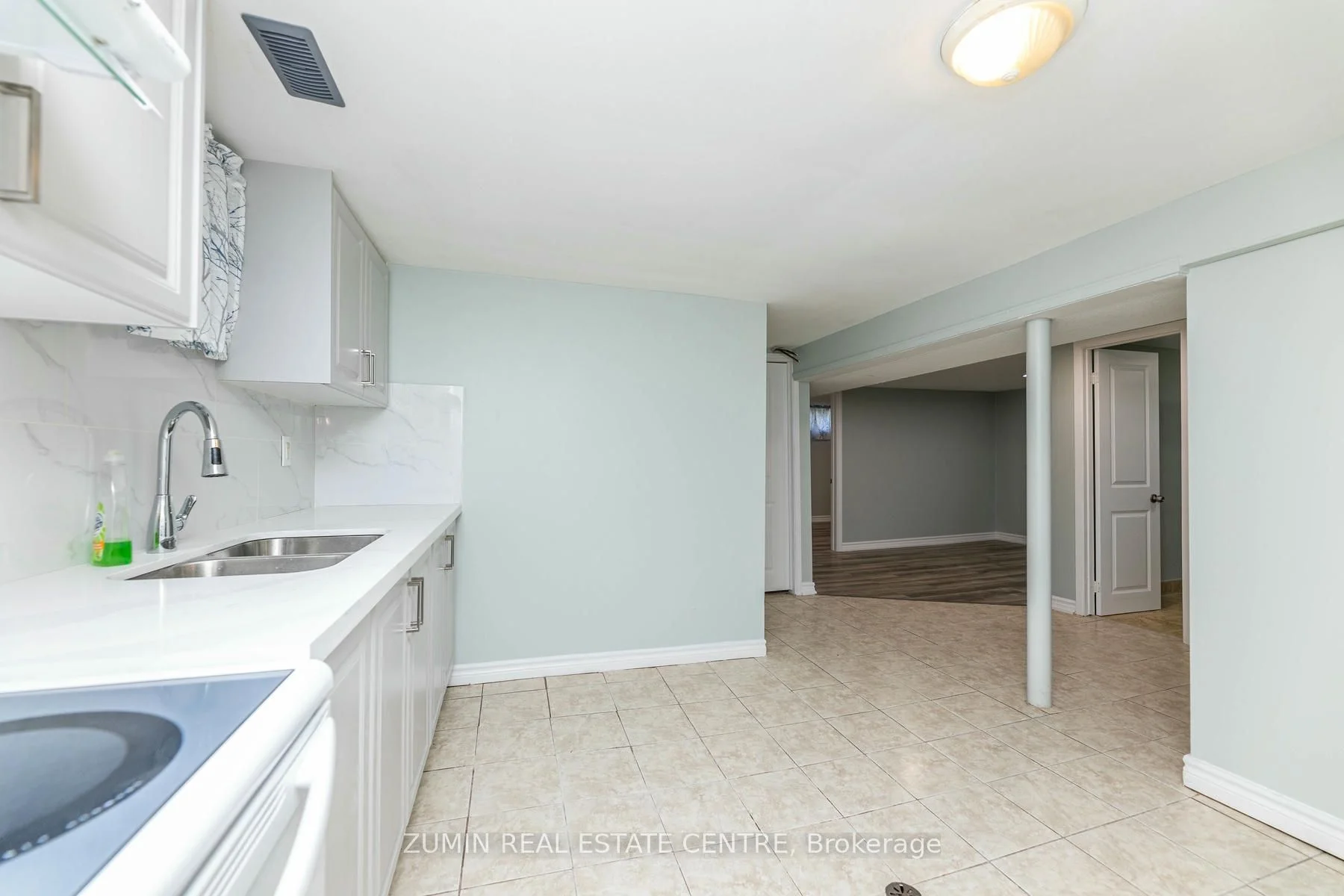 858 Naroch Boulevard Bsmt, Pickering, ON L1W 1S9