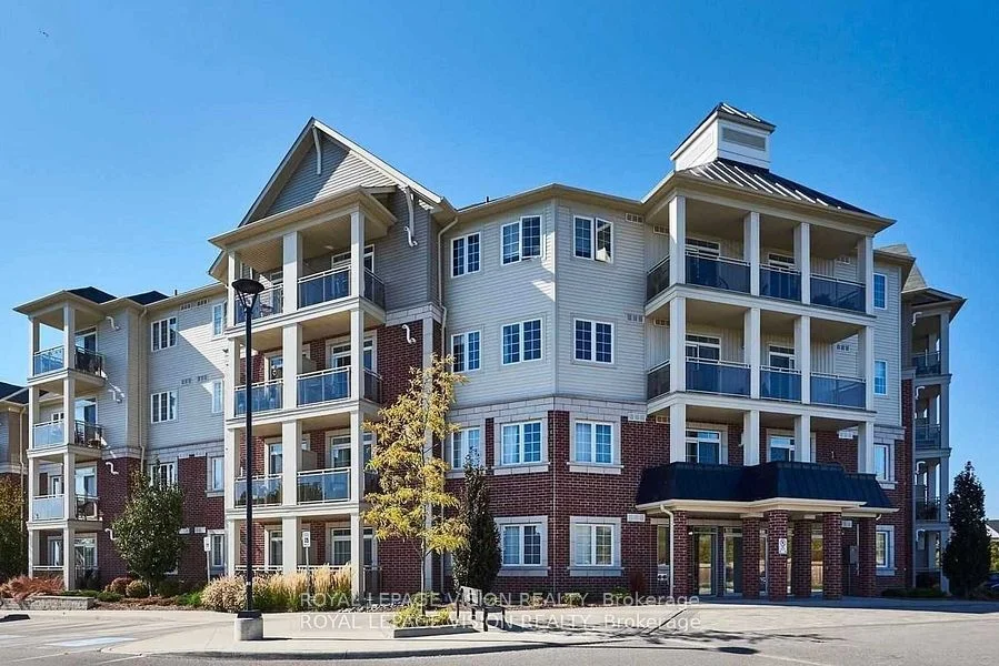 80 Aspen Springs Drive 419, Clarington, On L1c 4y2