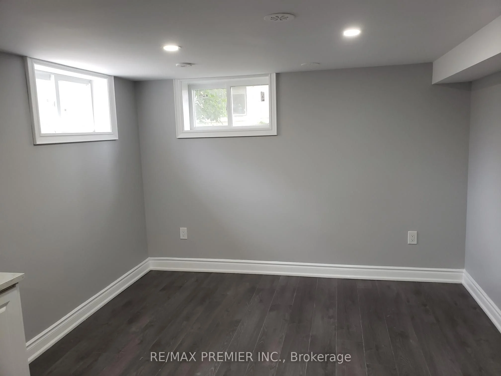 635 Bloor Street E Lower, Oshawa, ON L1H 3N4