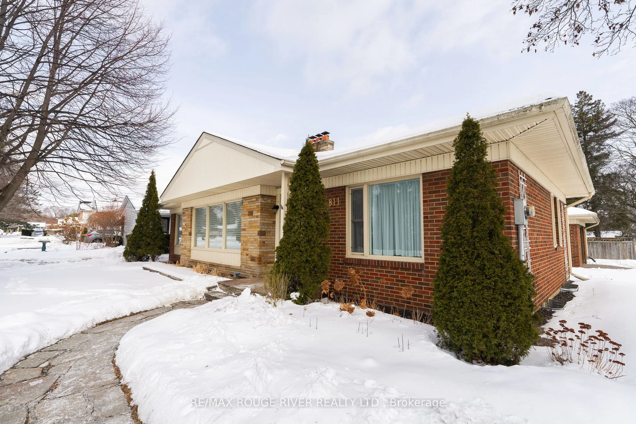 Detached in Oshawa