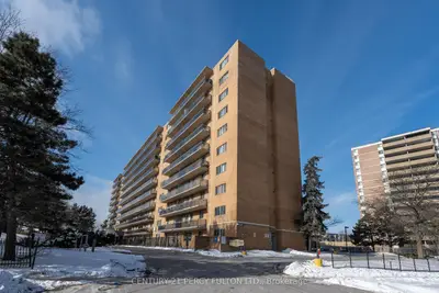 Condo Apartment in Toronto