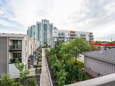 Condo Apartment in Toronto