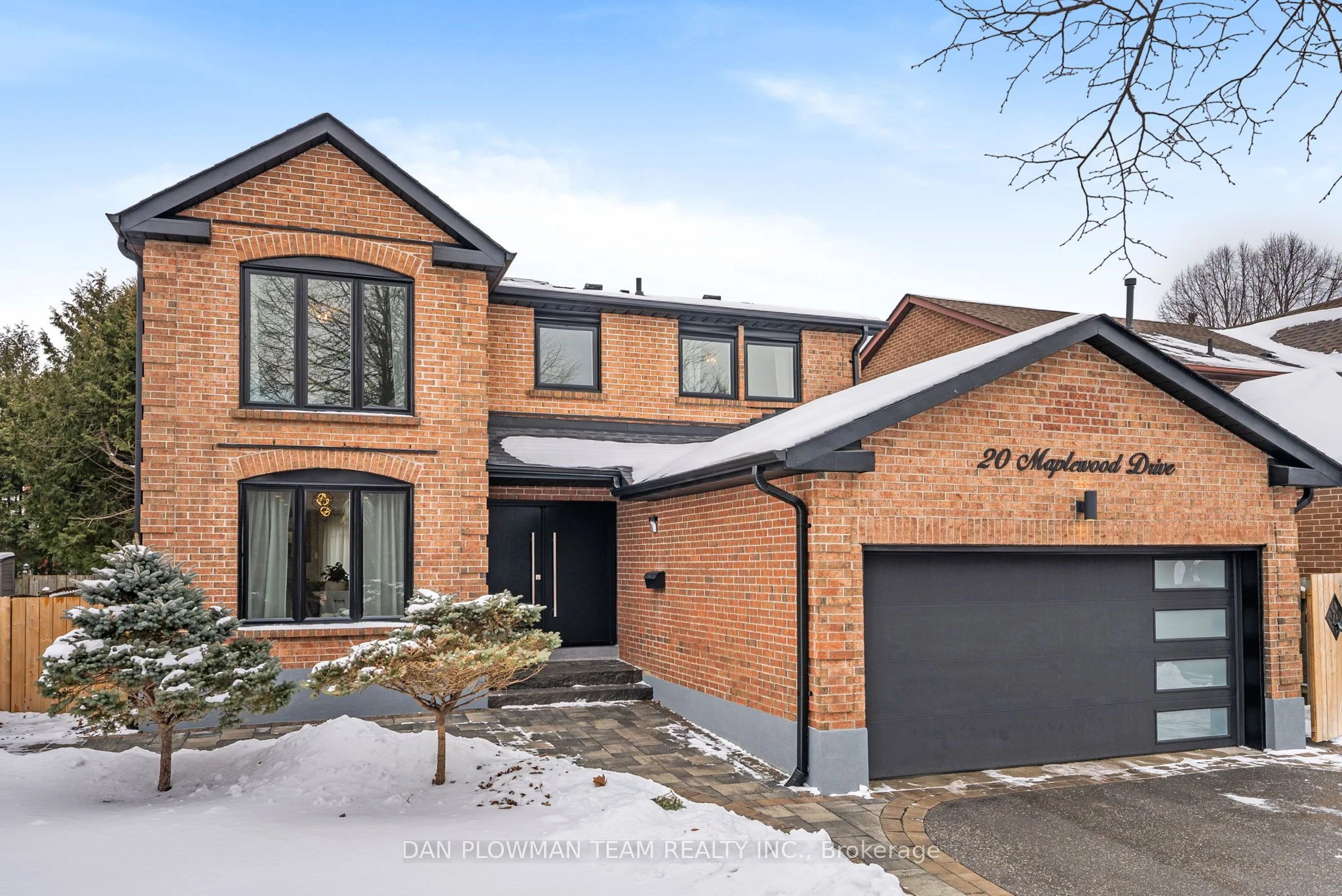 Detached in Whitby