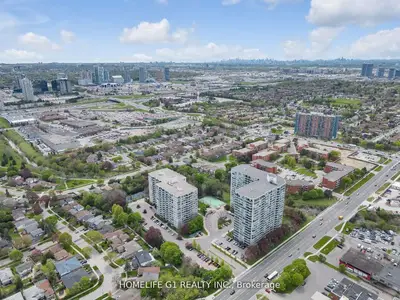 Condo Apartment in Toronto