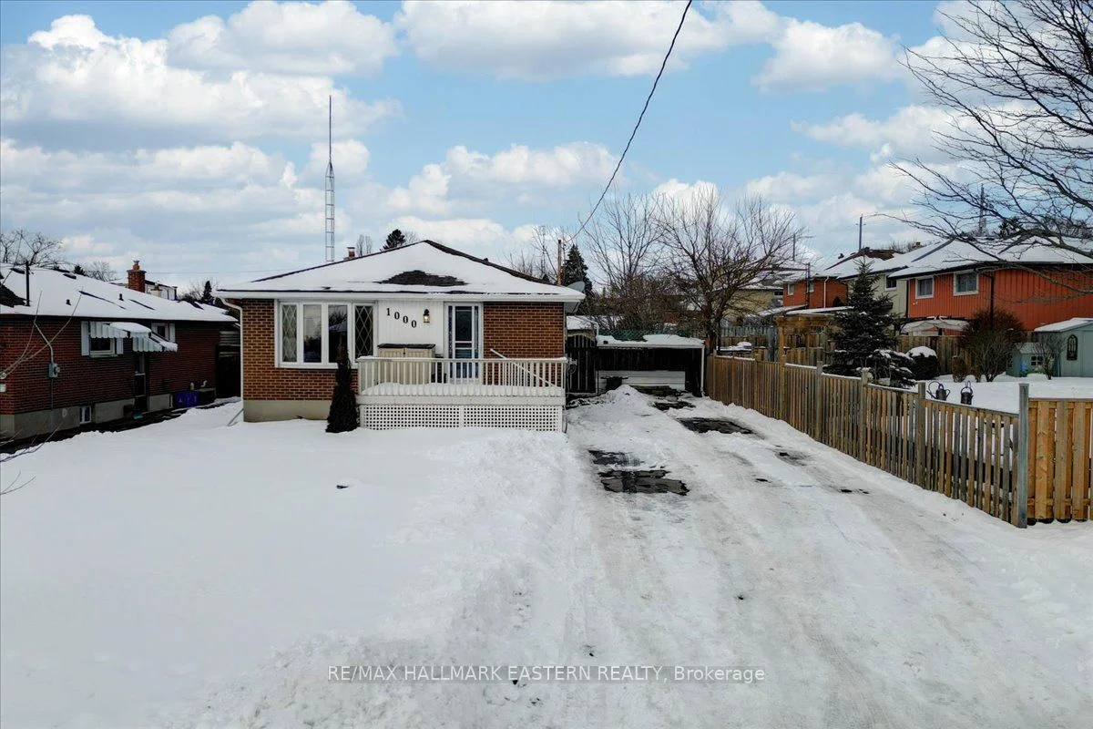 Detached in Oshawa