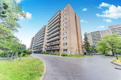 Condo Apartment in Toronto