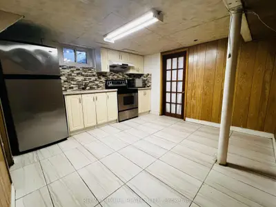 49 Bellefontaine Street Basement 2b1b, Toronto E05, On M1s 1j6