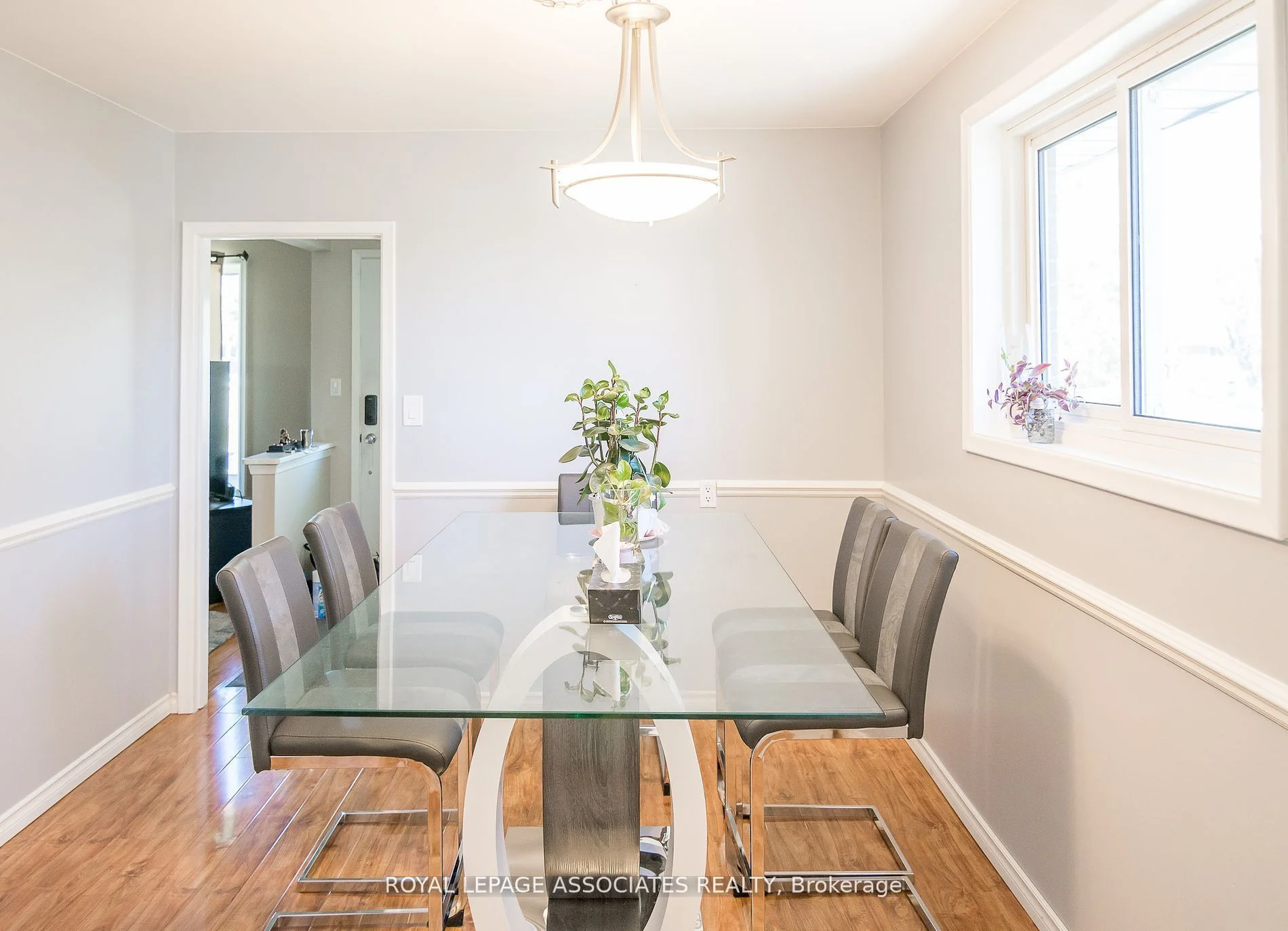 846 Antonio Street, Pickering, ON L1W 1T3