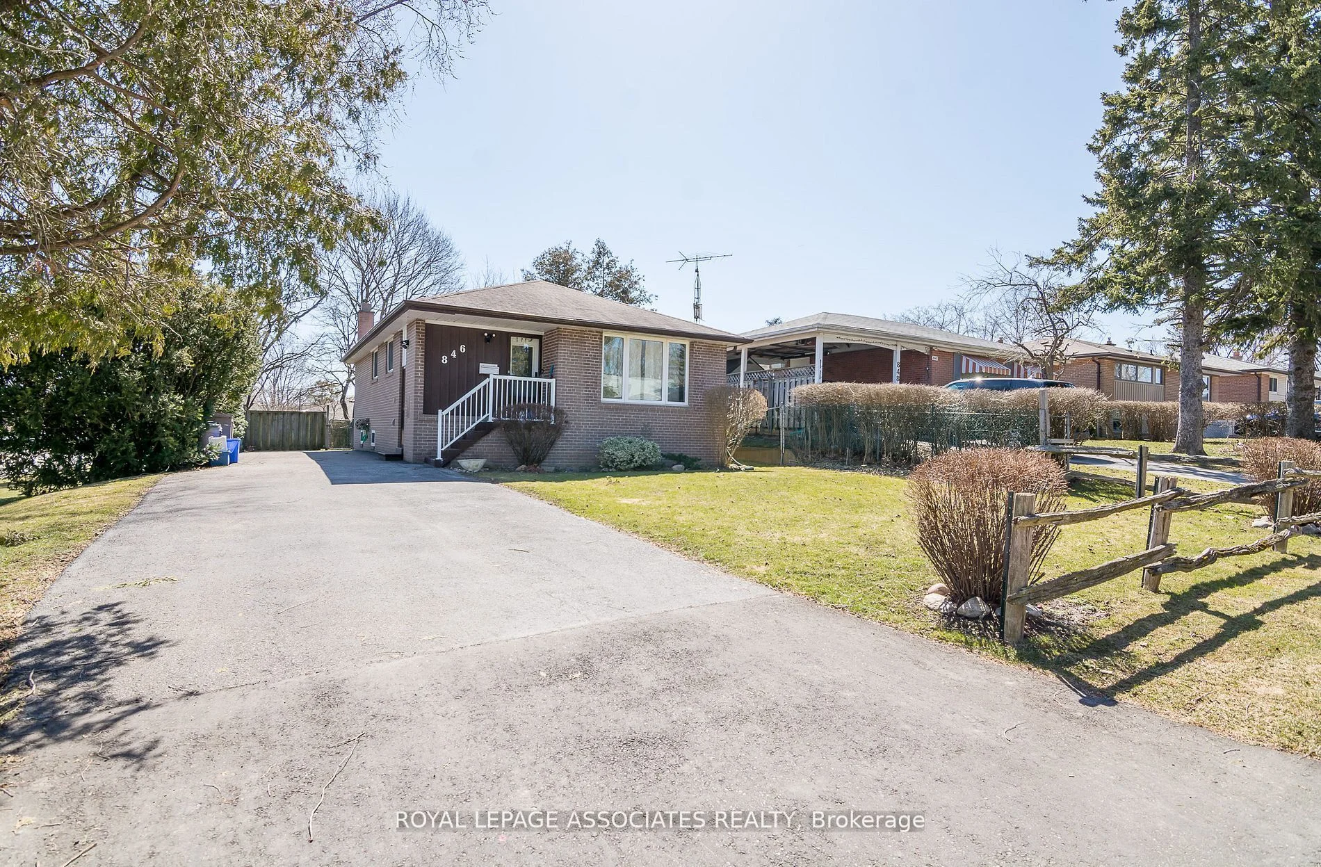 Detached in Pickering