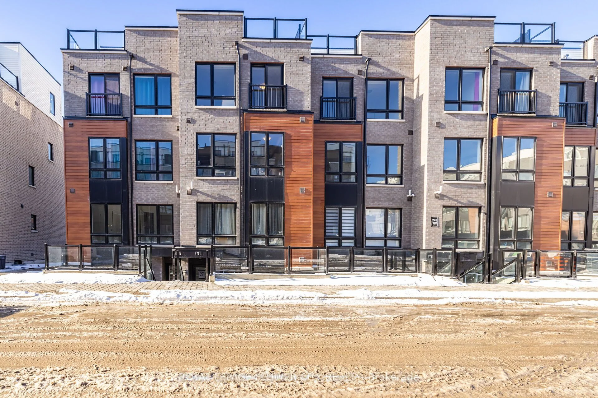 Condo Townhouse in Toronto
