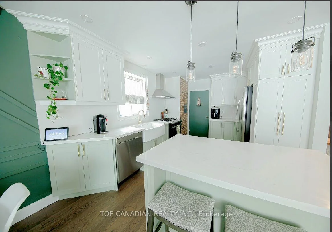53 Flintrdige Road, Toronto E04, On M1p 1c4