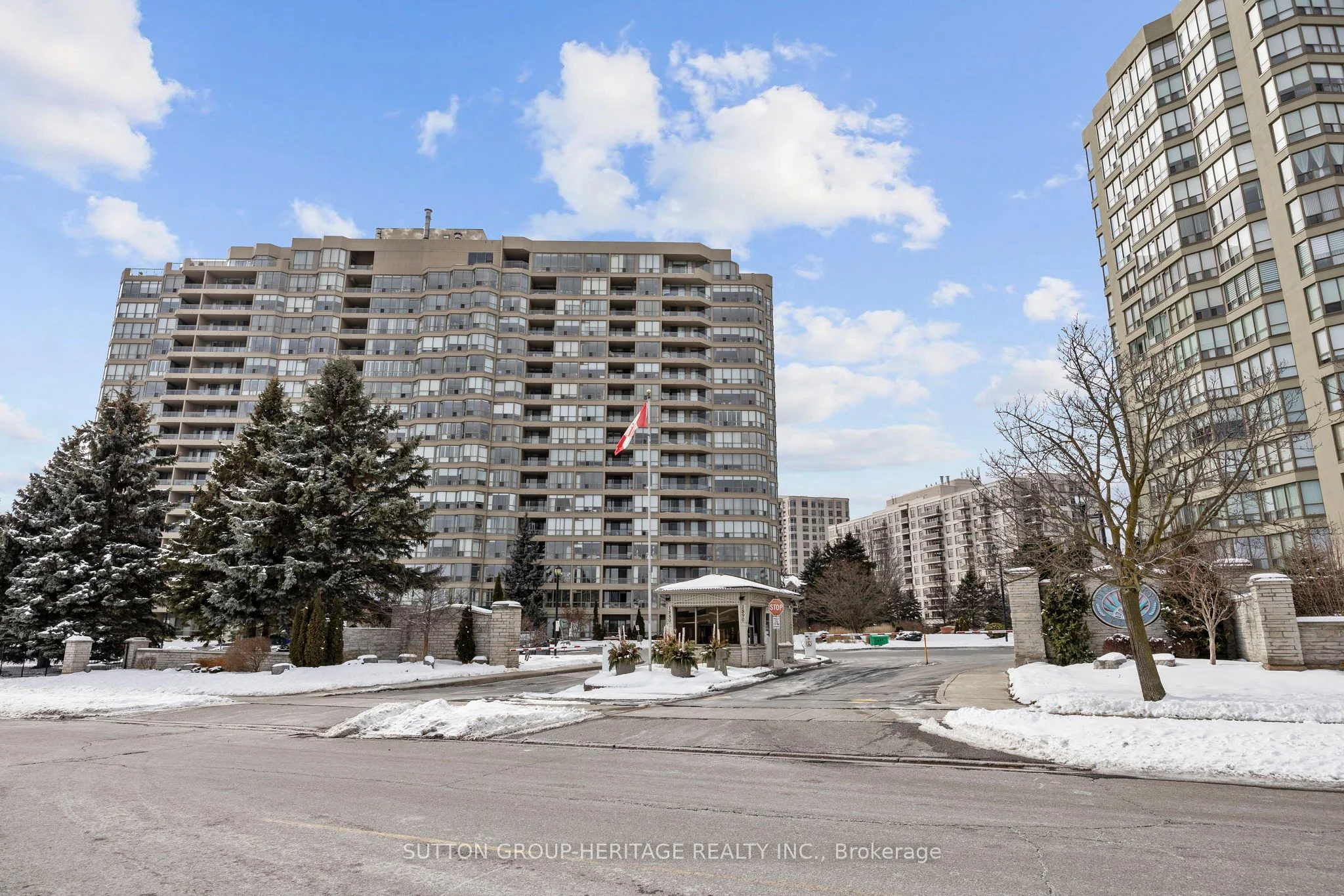 1880 Valley Farm Road 1221, Pickering, On L1v 6b3