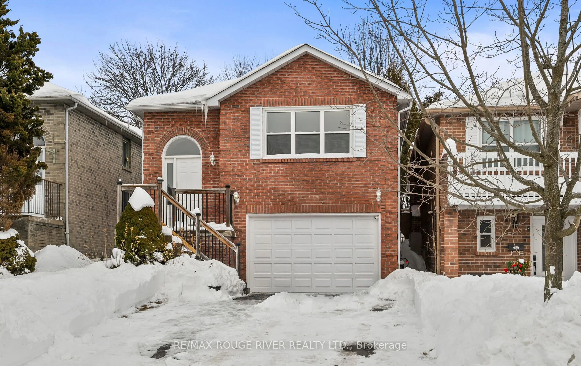 Detached in Oshawa