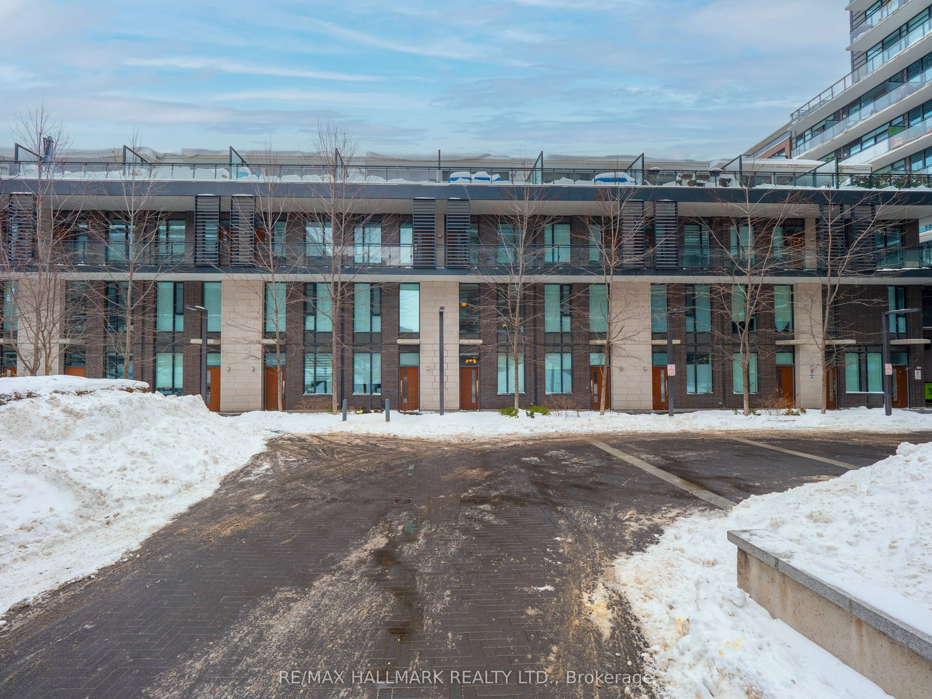 Condo Townhouse in Toronto