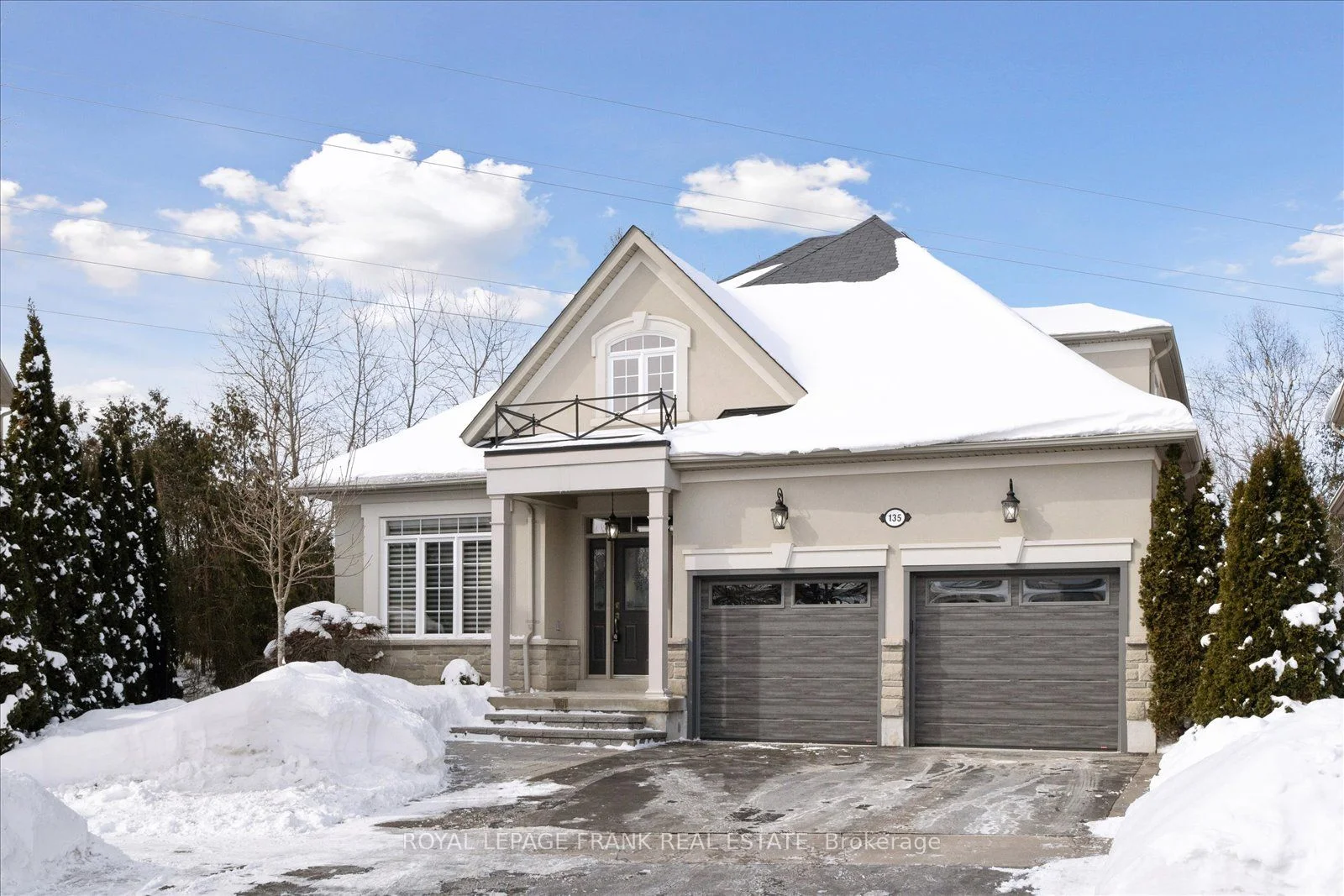 Detached in Whitby