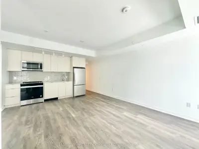 1614 Charles Street 338 D, Whitby, On L1n 0p4