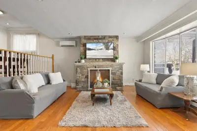 Detached in Oshawa