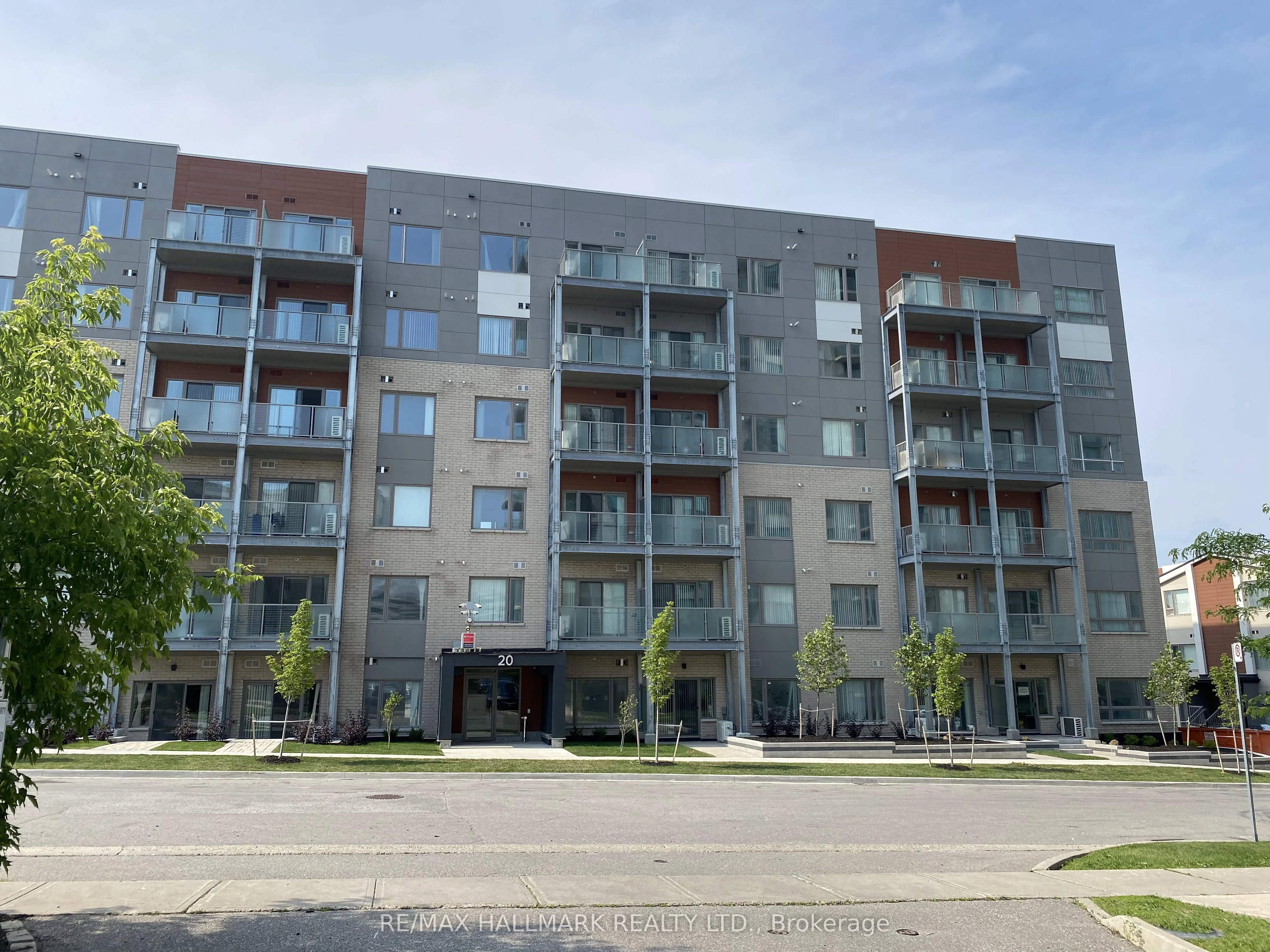 20 Orchid Place Drive 205, Toronto E11, On M1b 0e1