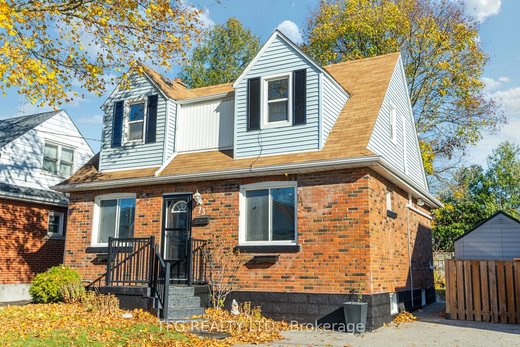 Duplex in Oshawa