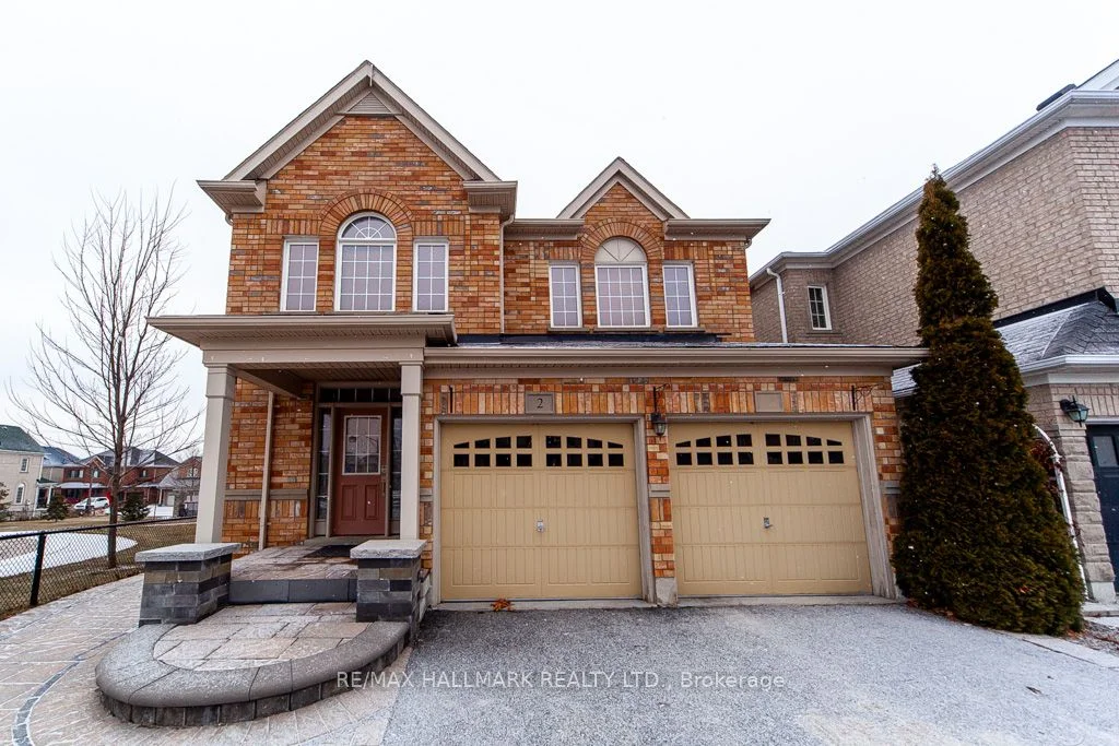2 Decourcy Ireland Circle, Ajax, On L1t 0k5