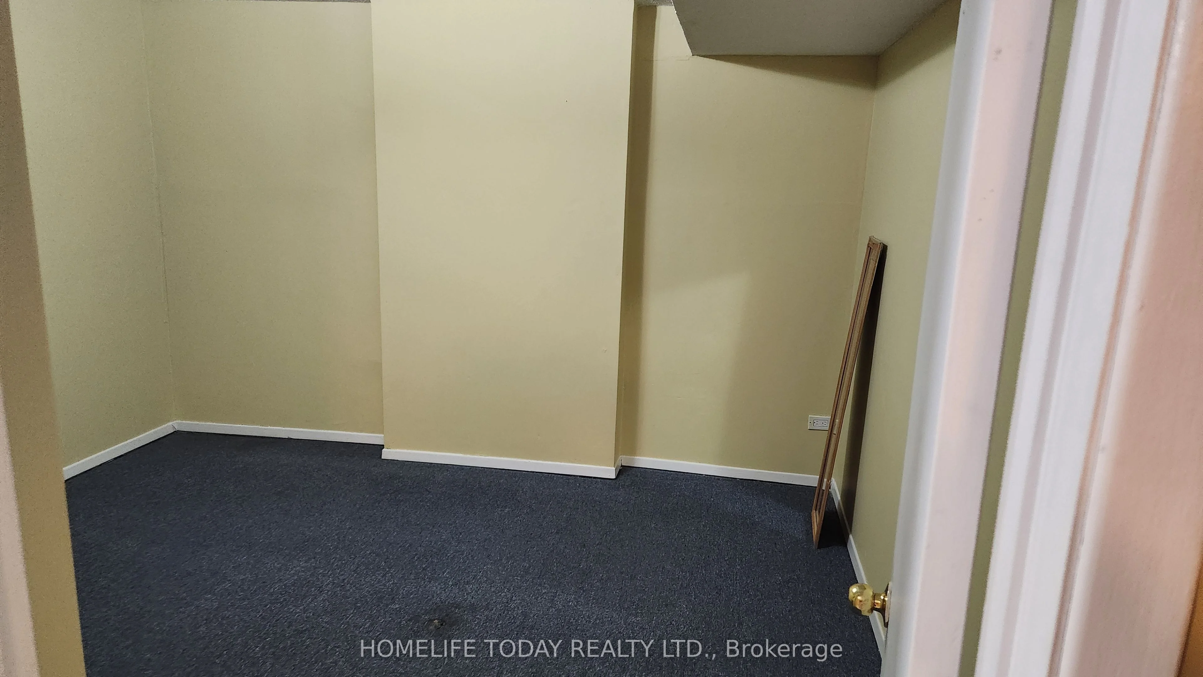 15 Courtlands Drive BSMT, Toronto E11, ON M1B 4N8