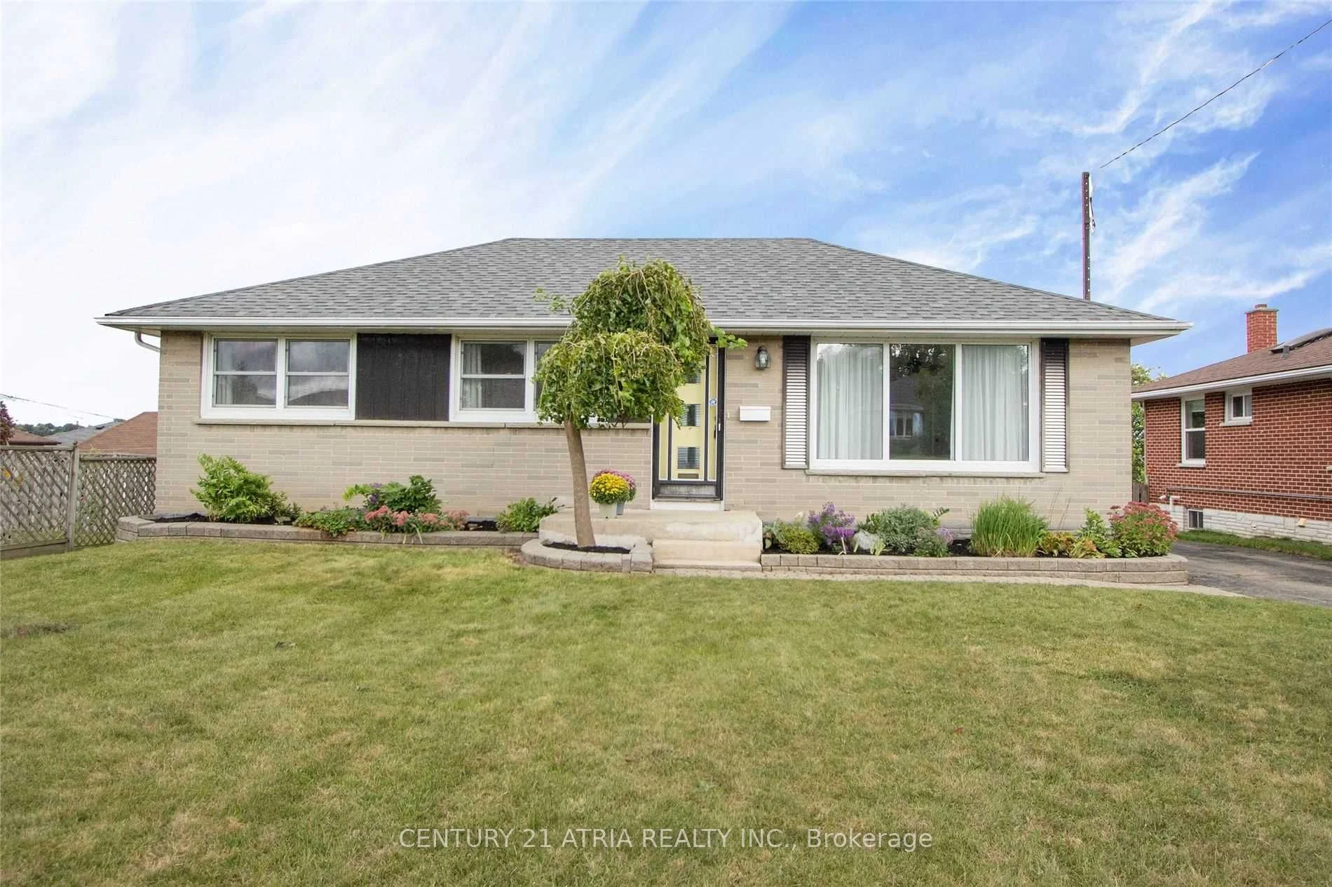 475 Milton Street Upper, Oshawa, On L1h 6s4