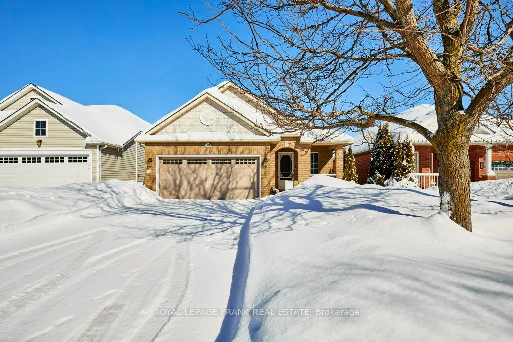 Detached in Scugog