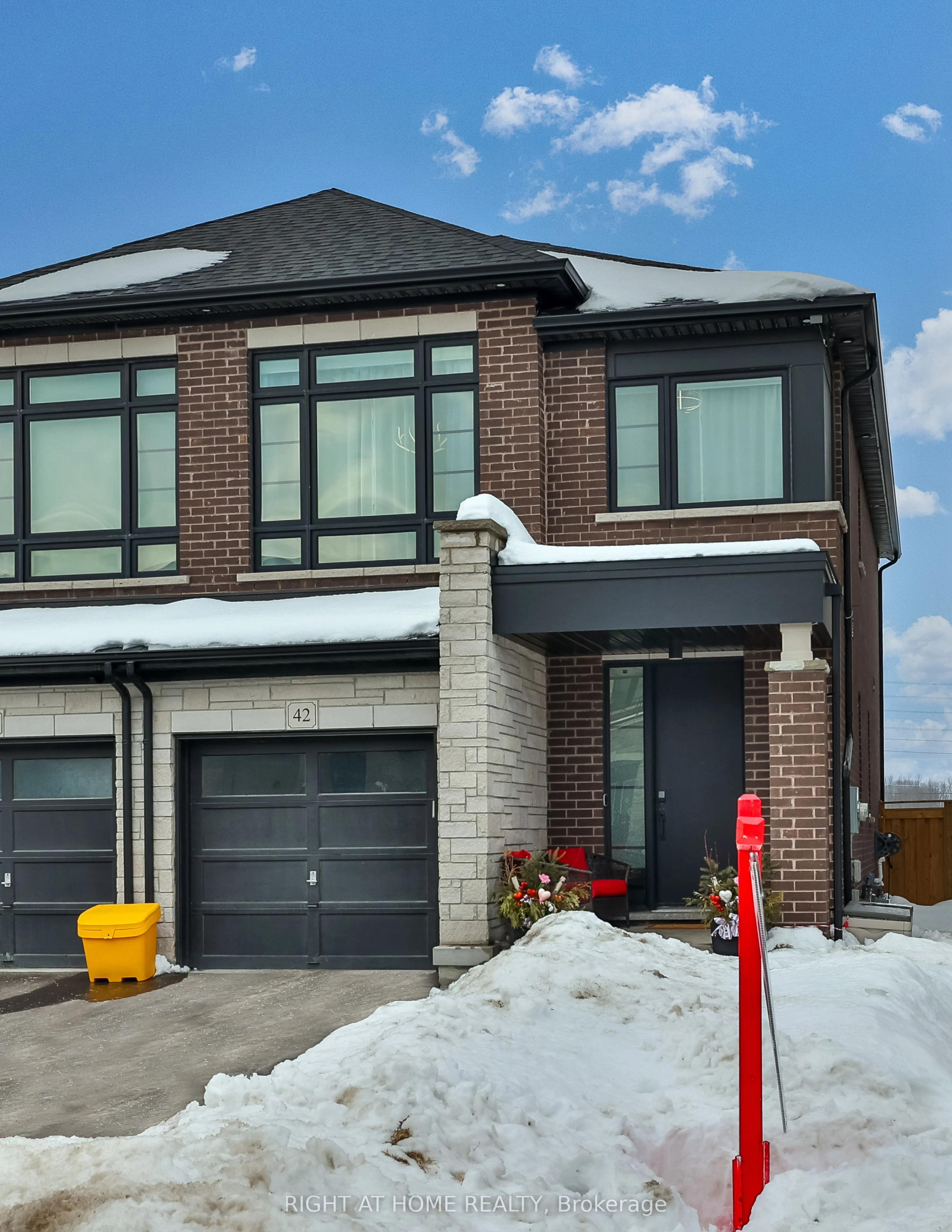 Semi-Detached in Whitby
