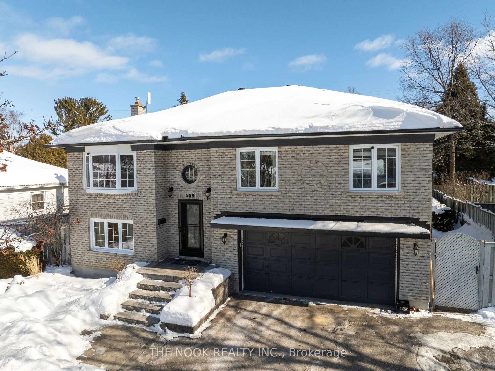 Detached in Whitby
