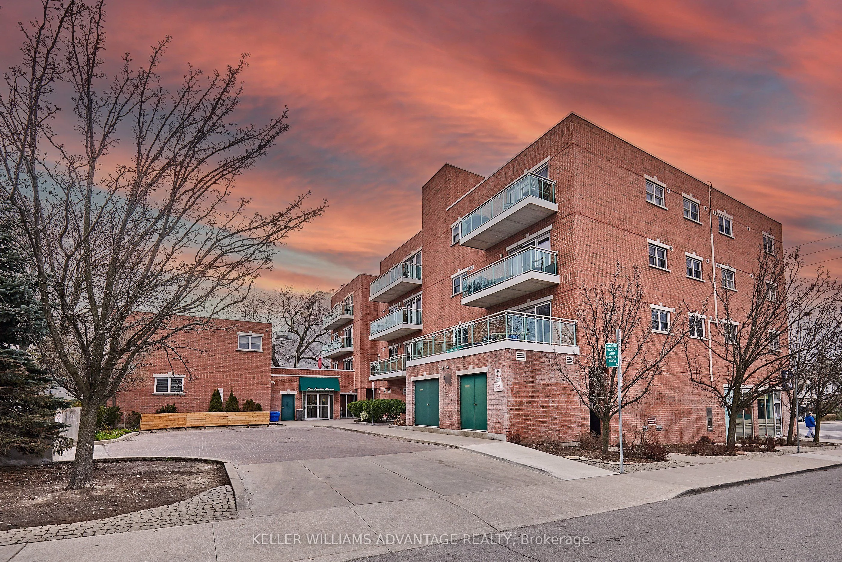 Condo Apartment in Toronto