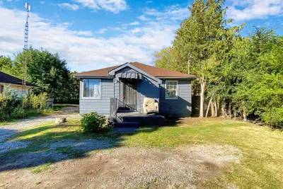 Detached in Oshawa