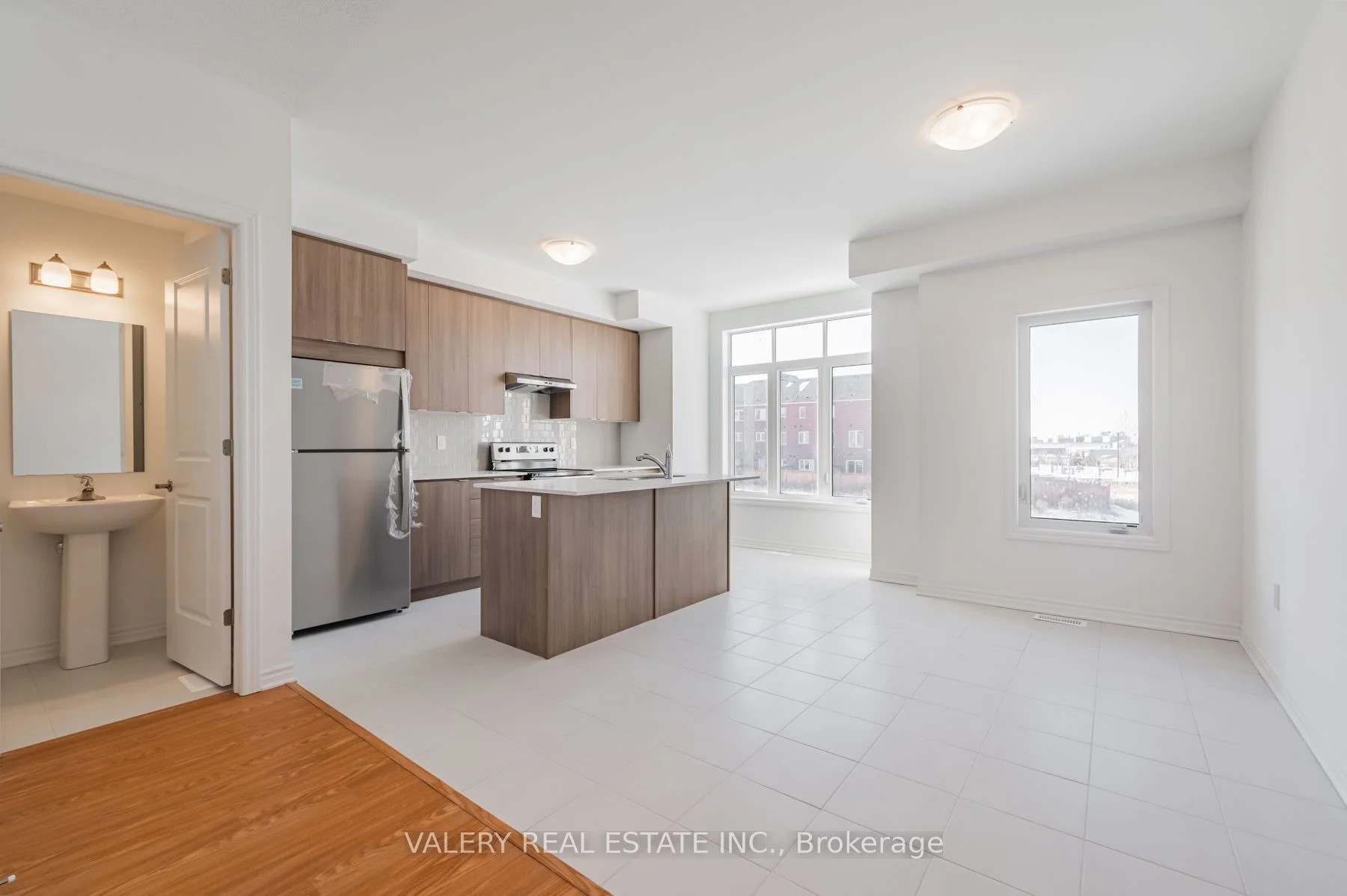 Att/Row/Townhouse in Toronto