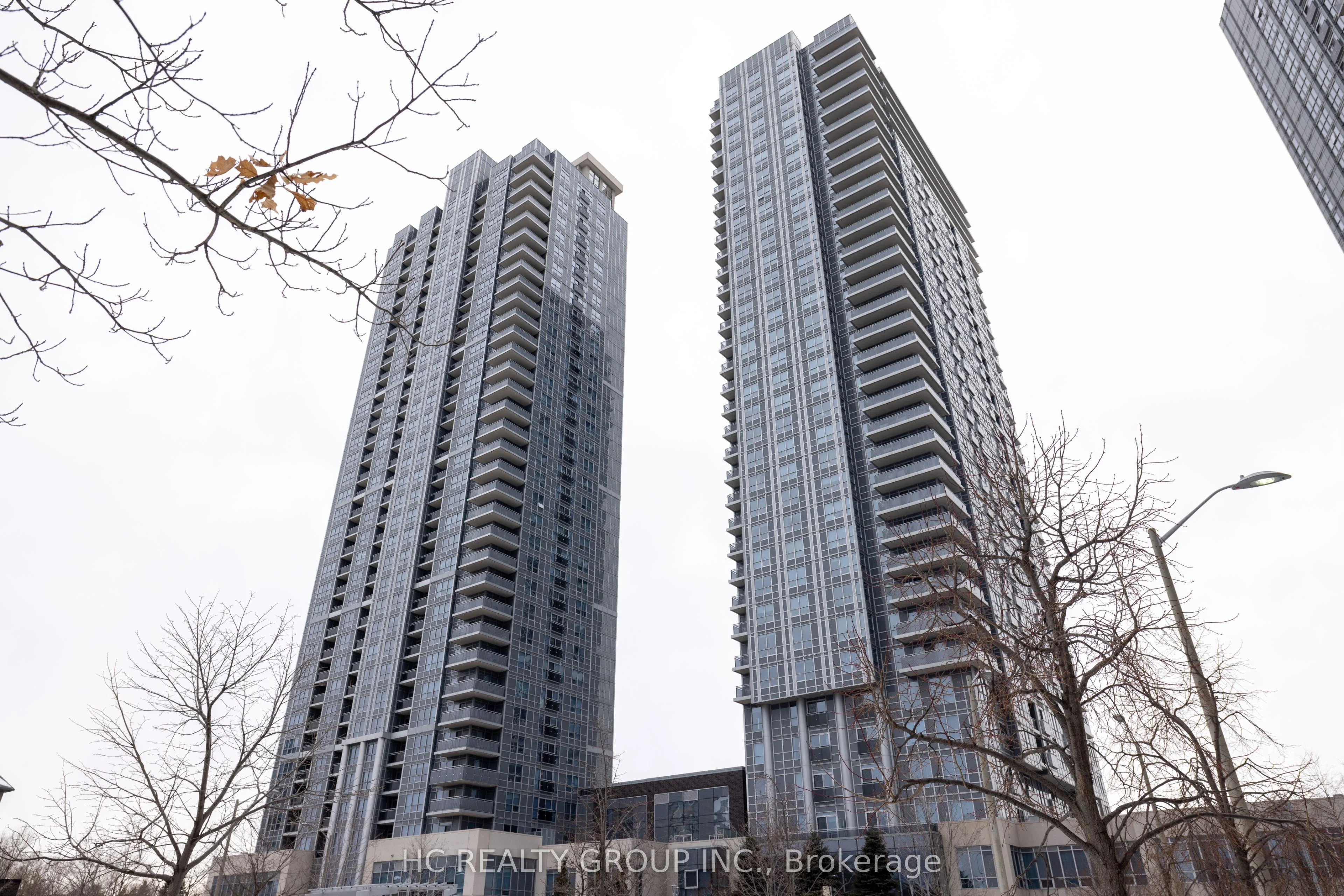 255 Village Green Square 2303, Toronto E07, On M1s 0l7