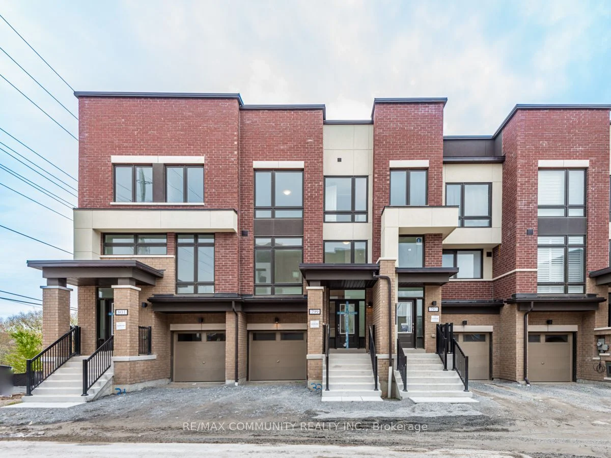 Condo Townhouse in Oshawa