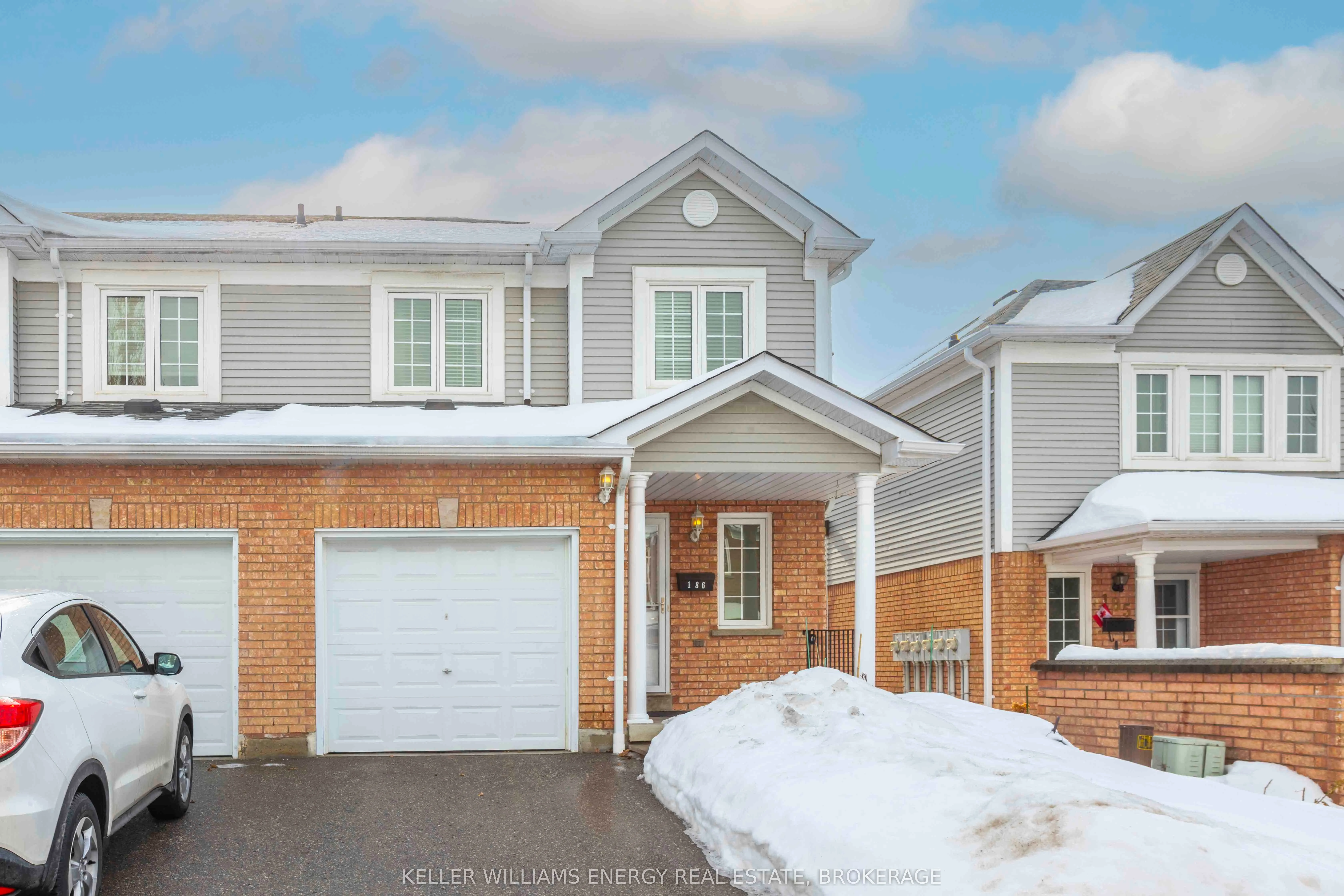 Condo Townhouse in Whitby