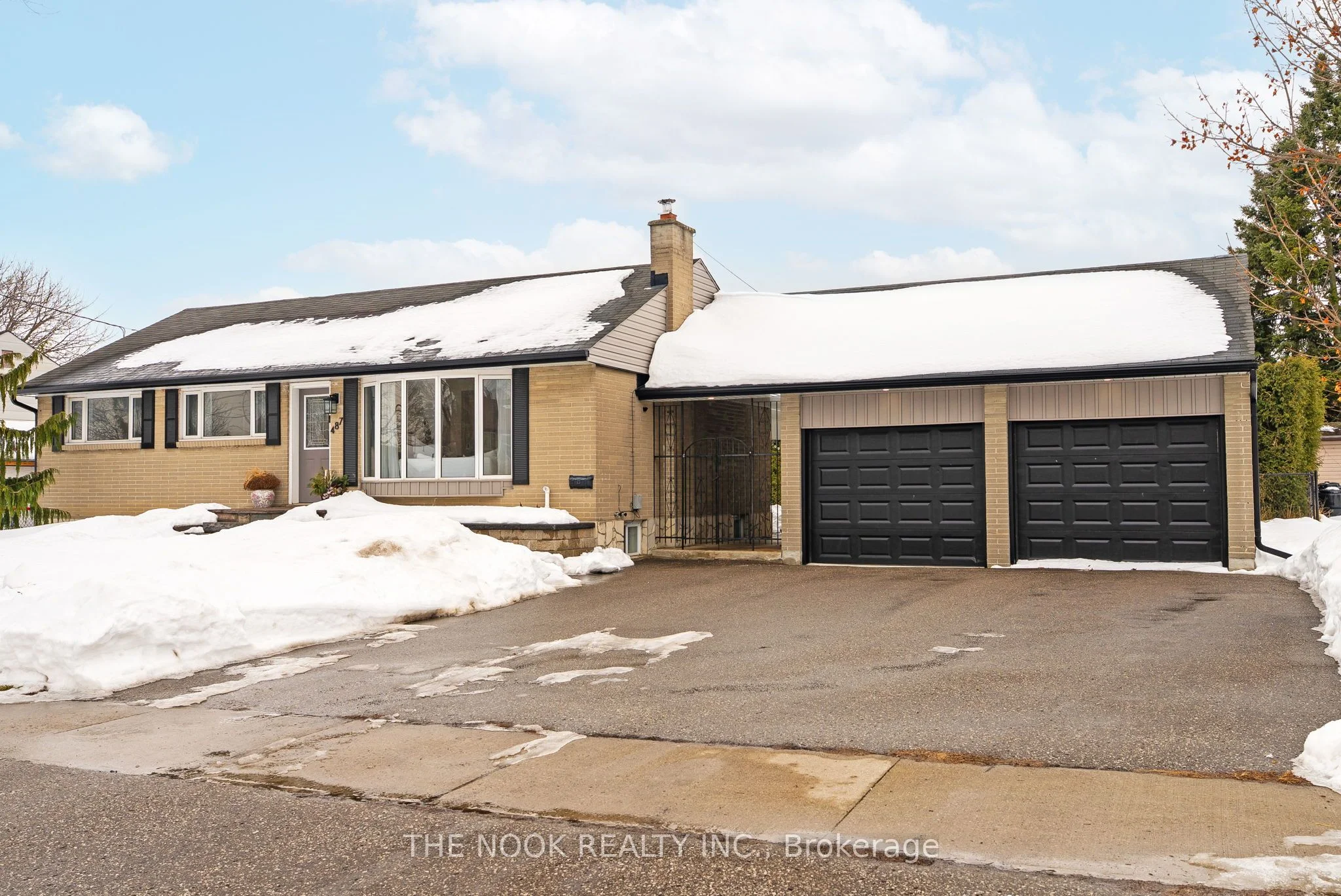 Detached in Oshawa
