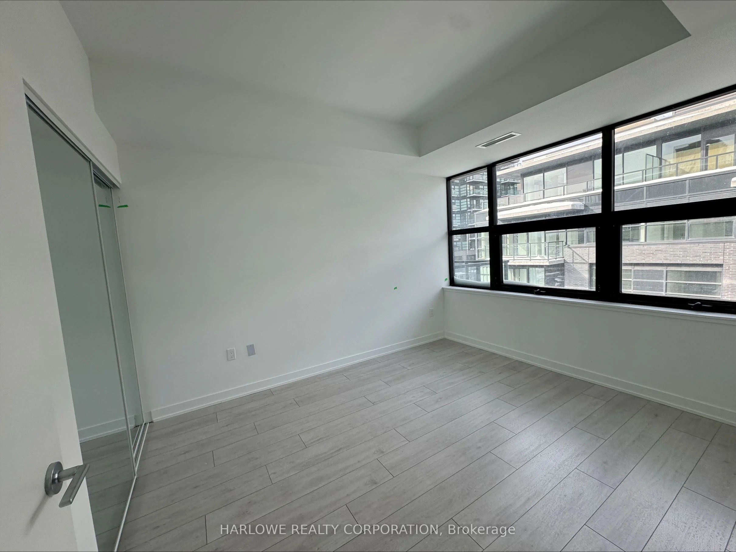 1614 Charles Street 438 D, Whitby, ON L1N 0P4